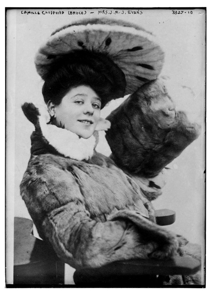 Camille Clifford (Bruce) - Mrs. J.M. J.Evans LCCN2014703653