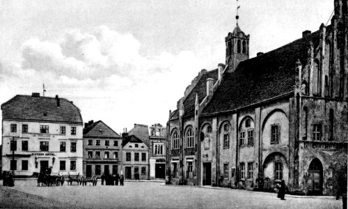 Cammin in Pommern - Rathaus mit Marktplatz-002