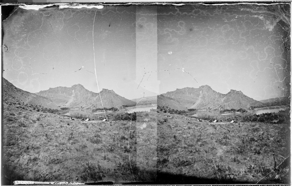 Camp at Flaming Gorge, Green River, Wyoming - NARA - 519562