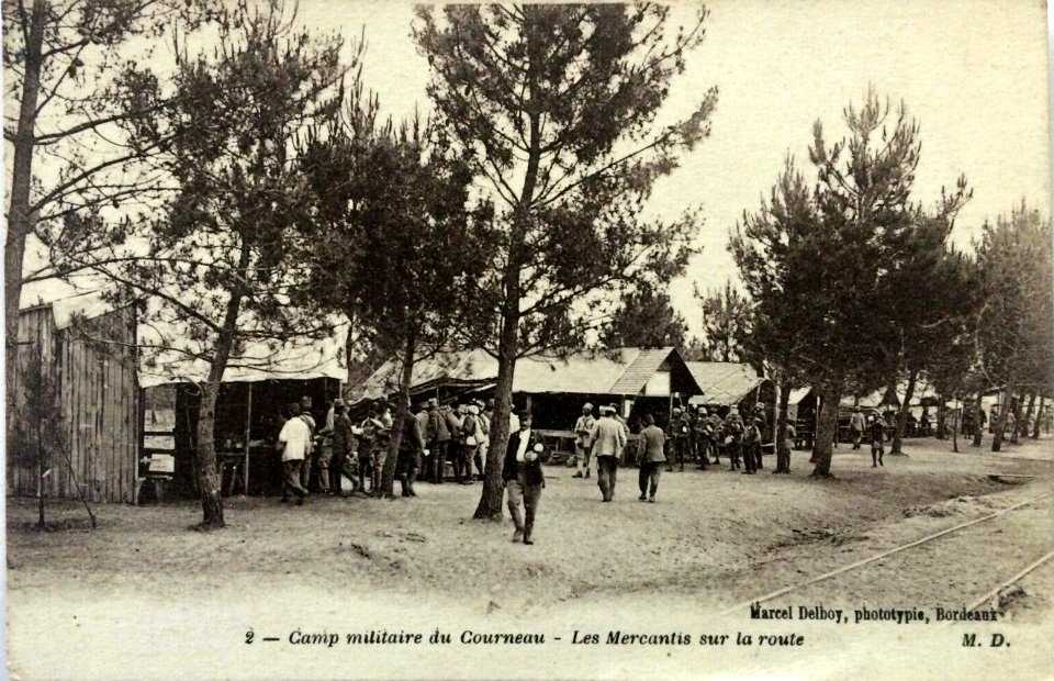 Camp du Courneau - Les Mercantis sur la route