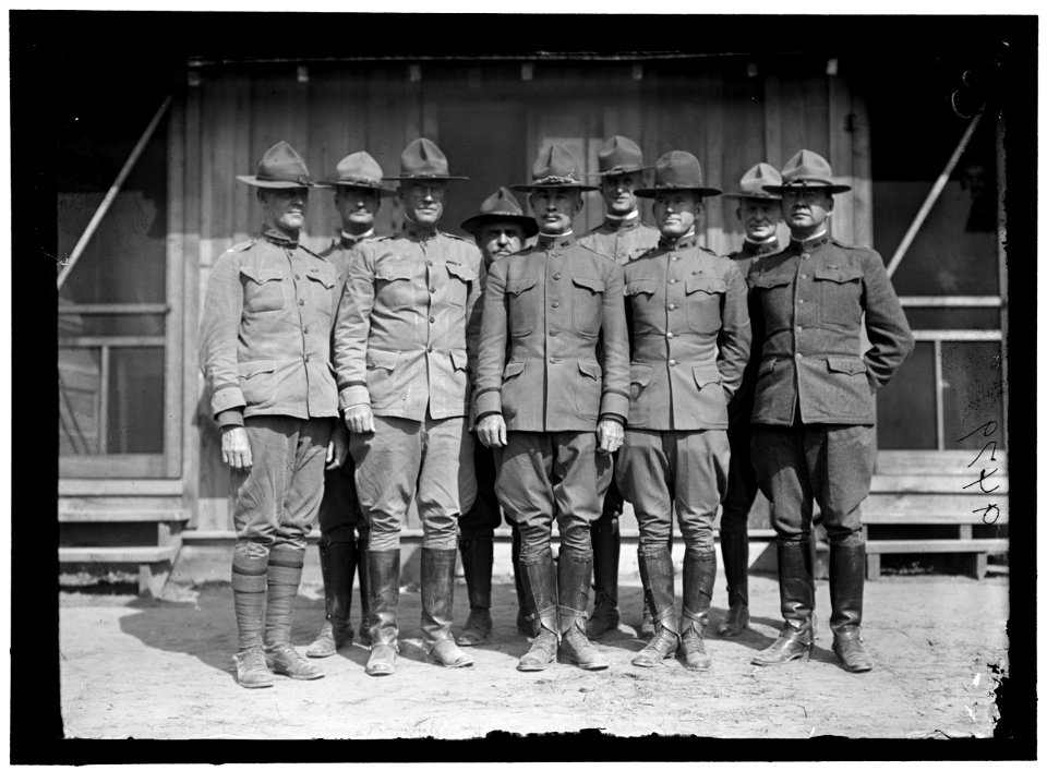 CAMP MEADE -1 GENERAL KUHN AND STAFF. FRONT- COL. HUNTINGTON; LT. COL. TENNEY ROSS; KUHN; LT. COL. JOHN J. MAYES; COL. SAMUEL F. TALBOTT. REAR- MAJ. CHARLES B. MORSE; COL. F.R. TATE LCCN2016868405