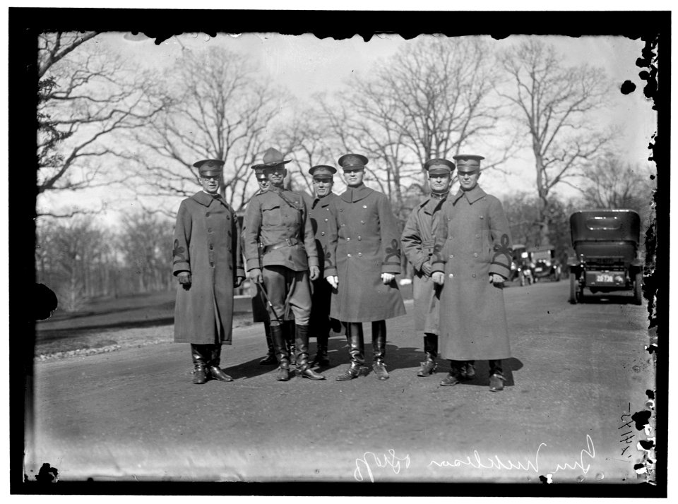 CAMP MEADE. GENERAL NICHOLSON AND STAFF LCCN2016869025
