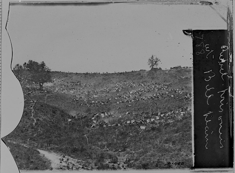Camp of Confederate prisoners at Belle Plain, Va - NARA - 525193