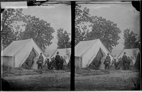 Camp scene (4266274299)