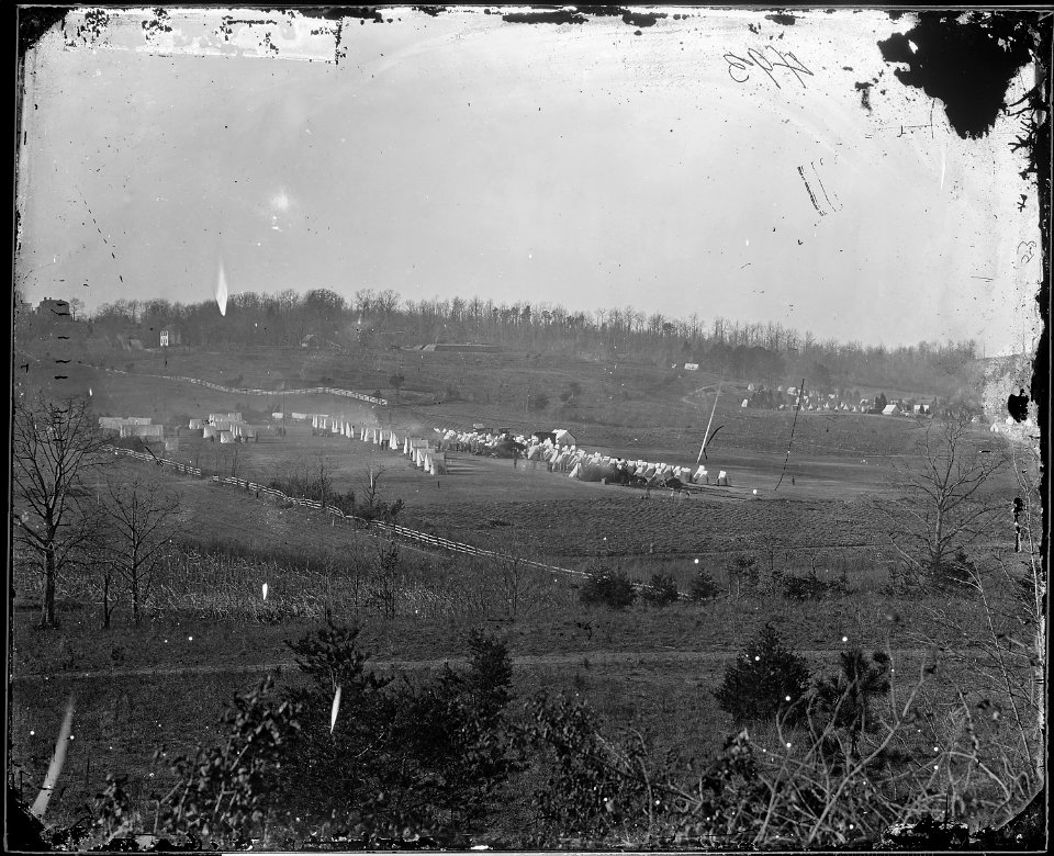 Camp scene and Fort. (Perhaps near Washington.) - NARA - 524912