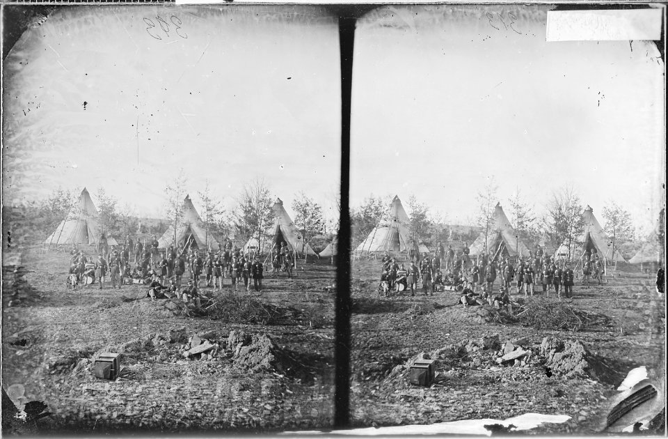 Camp scene (4267046340)