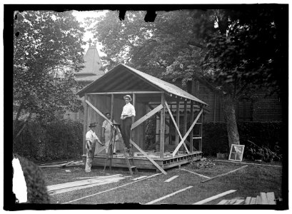 CAMP, WALTER, I.E., EXERCISE SCHOOL. BATH HOUSE FOR GOVERNMENT OFFICIALS LCCN2016868104