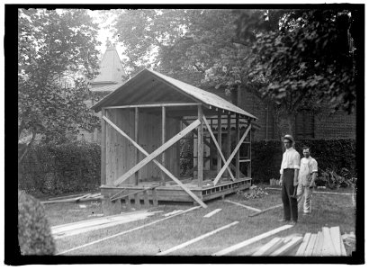 CAMP, WALTER, I.E., EXERCISE SCHOOL. BATH HOUSE FOR GOVERNMENT OFFICIALS LCCN2016868106