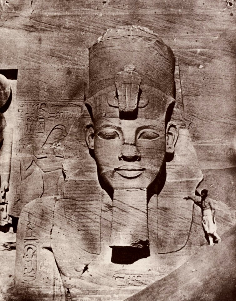 Camp, Maxime du - Koloss an der Fassade des Tempels von Ramses II. (Zeno Fotografie)