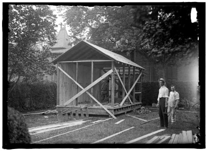 CAMP, WALTER, I.E., EXERCISE SCHOOL. BATH HOUSE FOR GOVERNMENT OFFICIALS LCCN2016868105