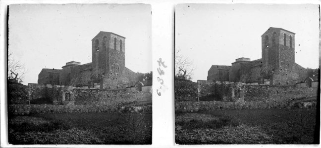 Campanar i absis de Sant Miquel de Cruïlles