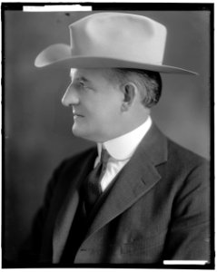 CAMPBELL, T.E. GOVERNOR LCCN2016861102
