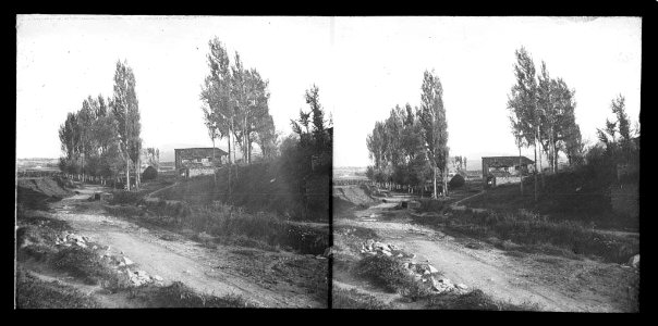 Camí a Santa Eugènia i una casa