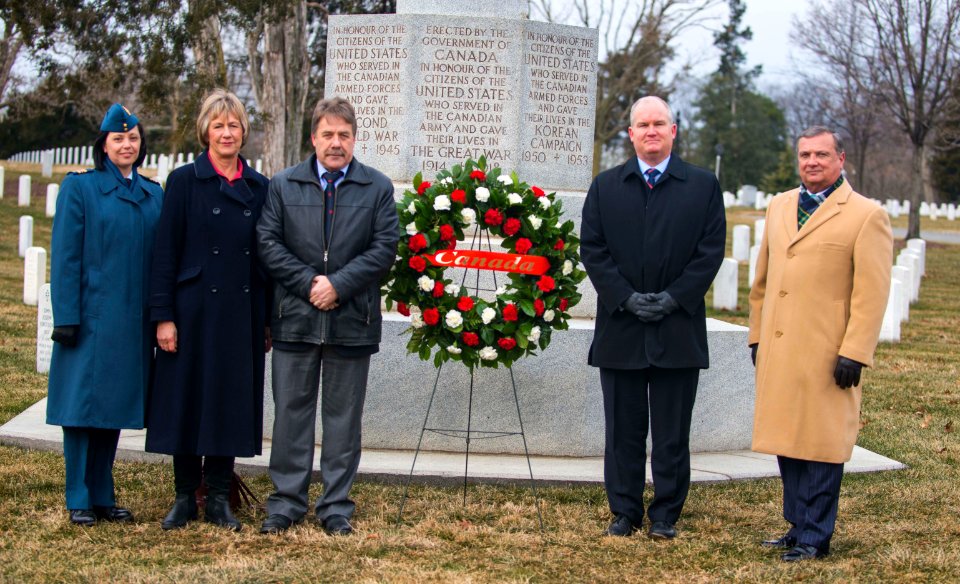 Canadian Cross of Sacrafice wreath laying - group (15815005124)