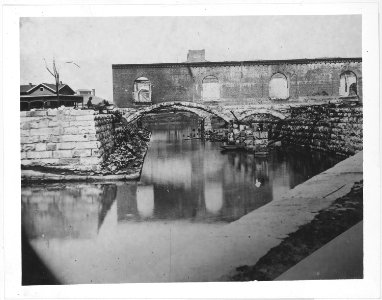 Canal in Richmond, Va (4153794884)