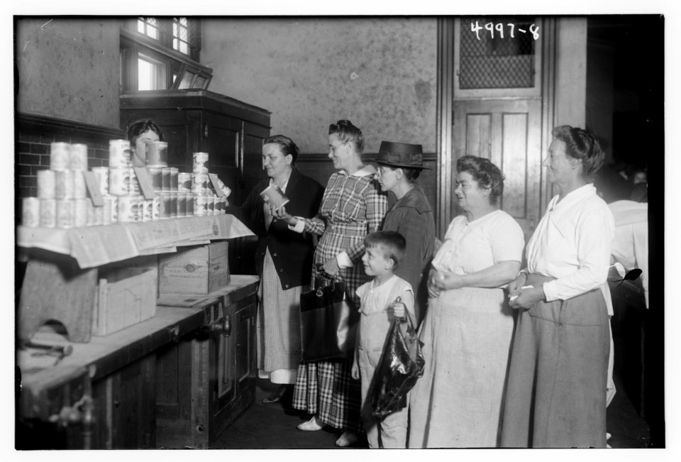 Canned goods LCCN2014709368
