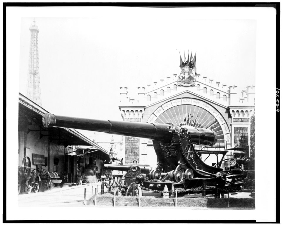 Cannons at the Paris Exposition, 1889 LCCN92520678