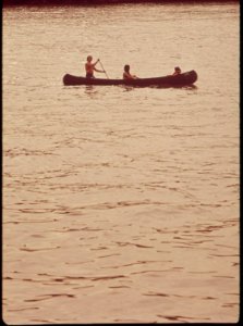 Canoeing-on-the-potomac-april-1973 7461332532 o