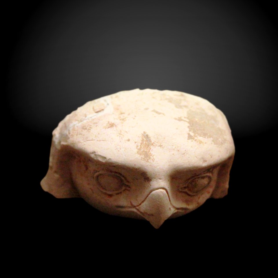 Canopic jar plug as falcon head-MAHG-A 2004-0044-IMG 1804-gradient