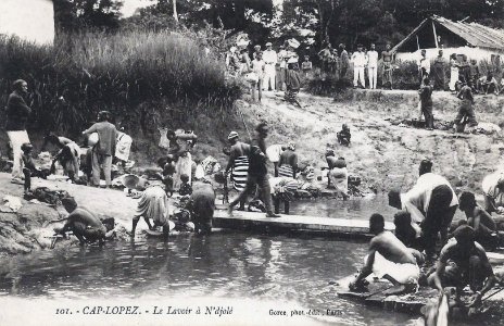 Cap Lopez-Le lavoir à N'djolé