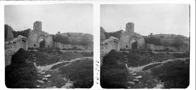 Capella en ruïnes a Santes Creus