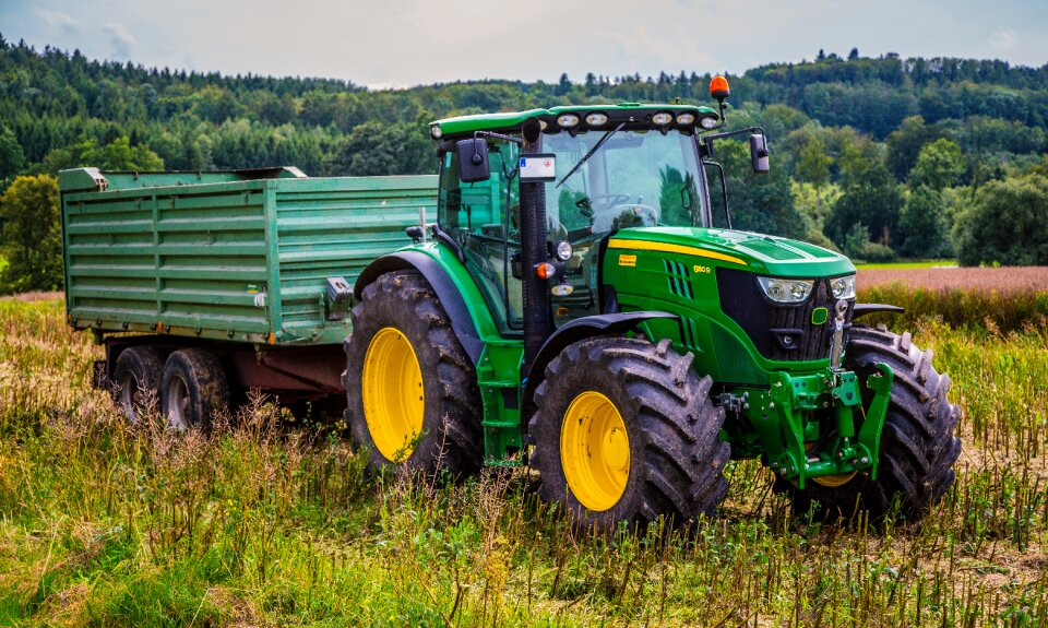 Tractors vehicle machine