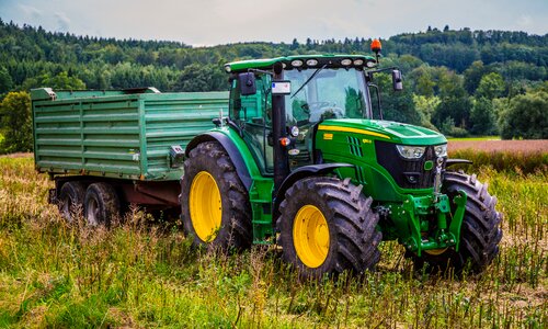 Tractors vehicle machine