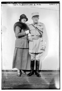 Capt. C. Nungesser and wife LCCN2014716629