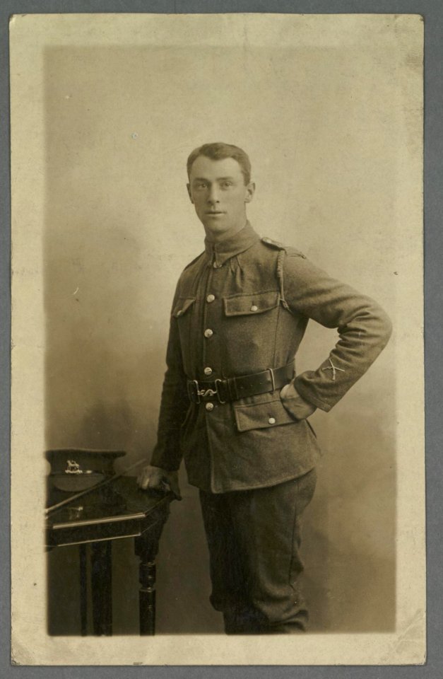Capt. Neville Lewis killed in action, 1917 (5292091)