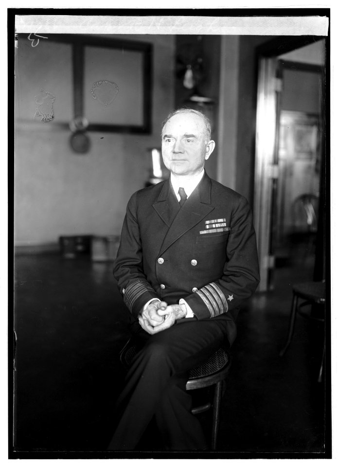 Capt. R.H. Leigh LCCN2016846853