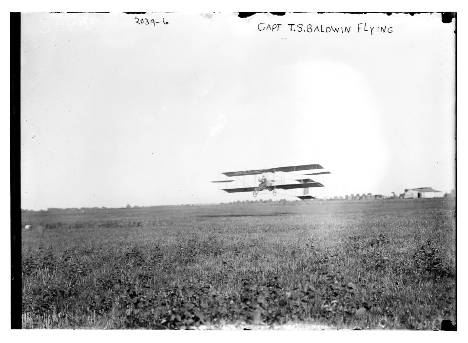 Capt. T.S. Baldwin flying LCCN2014688254