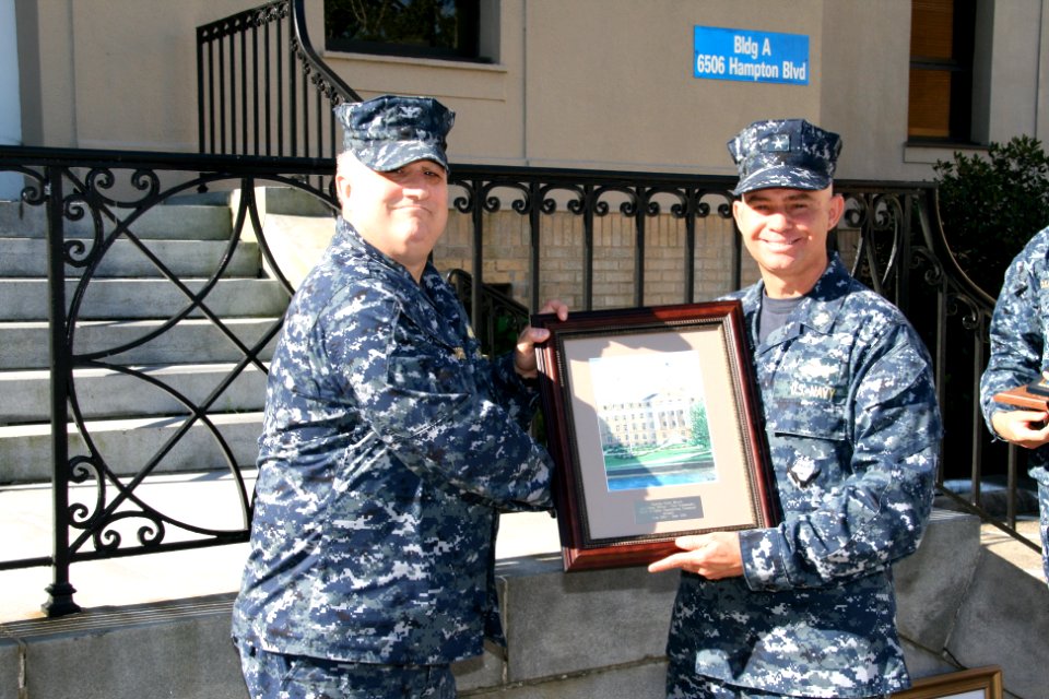 Captain Grant Morris Retirement (27709425724)