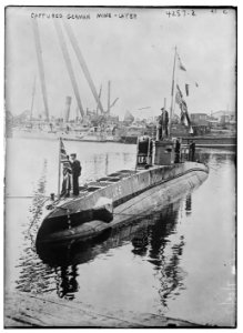 Captured German mine-layer LCCN2014704994