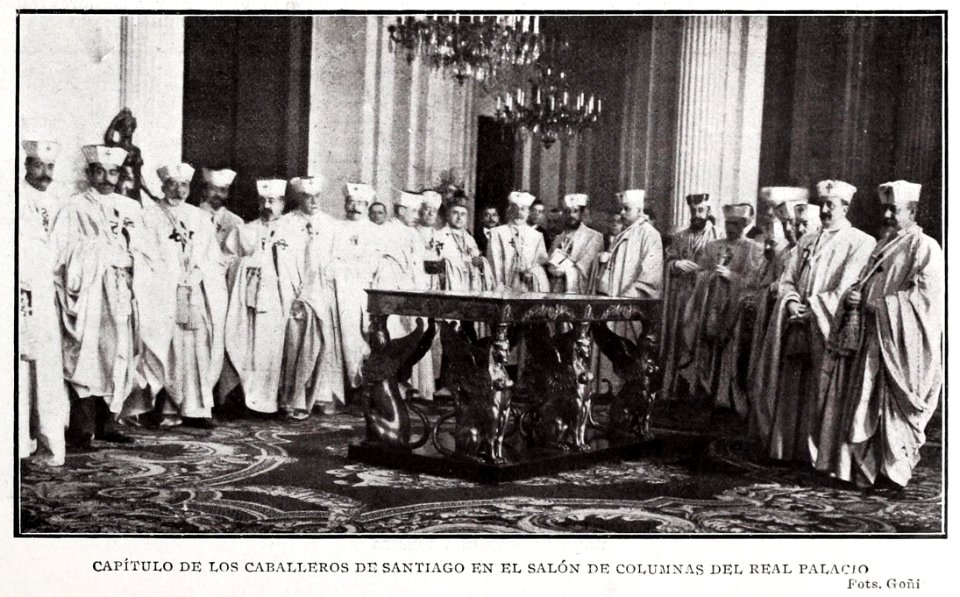 Capítulo de los Caballeros de Santiago en el salón de columnas del Real Palacio, de Goñi, Blanco y Negro