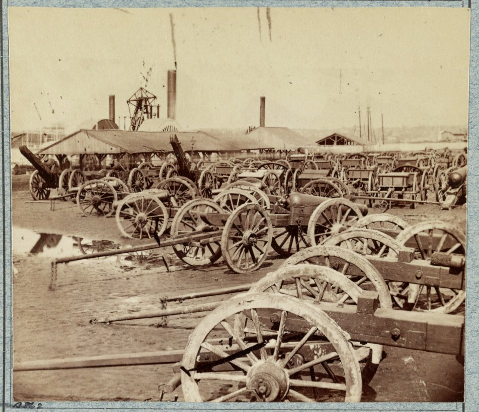 Captured Confederate artillery on docks at Rocketts LCCN2014645785