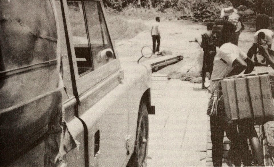 Car ferry crossing the Kasai River in Bandundu Region