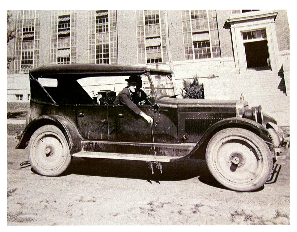 Car rigged with two pistols to measure a Bureau motorist’s reaction time in applying his brakes