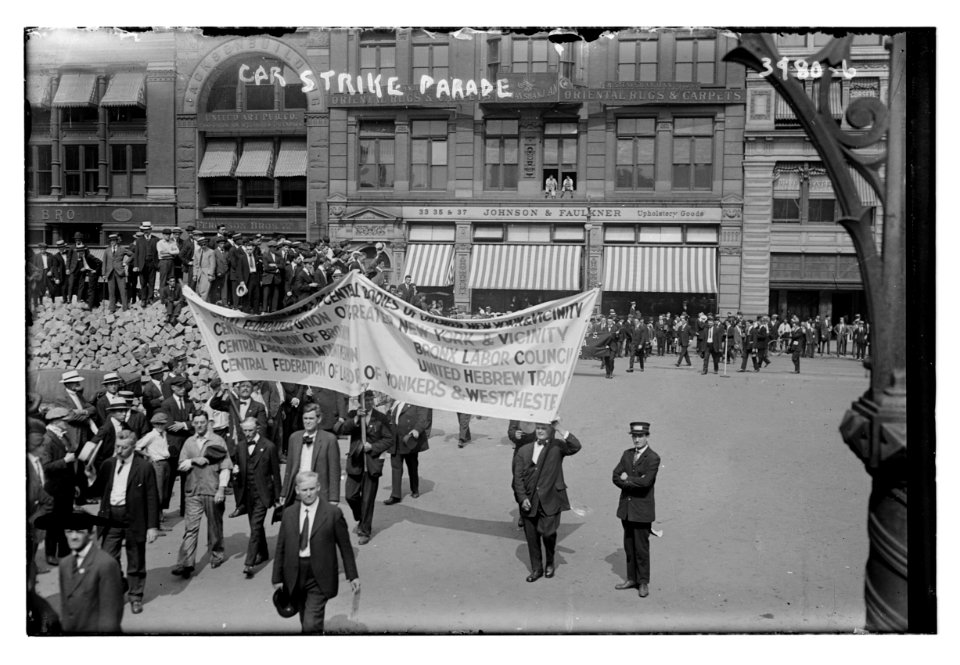 Car strike parade LCCN2014702765