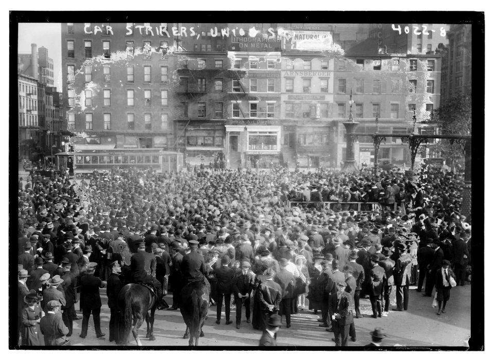 Car strikers, Union Sq. LCCN2014702978