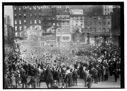 Car strikers, Union Sq. LCCN2014702980