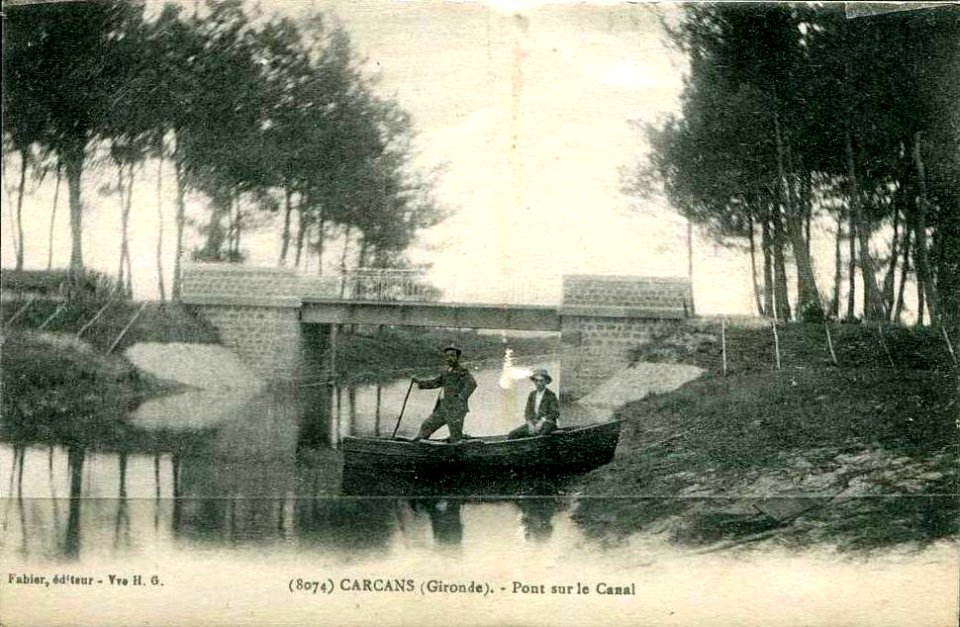 Carcans - pont sur le canal
