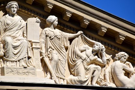 Carcassonne - Palais de justice 06