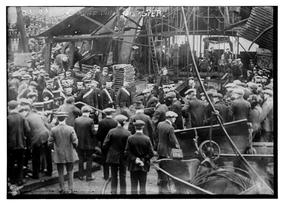 Cardiff mine disaster LCCN2014694503