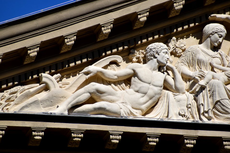 Carcassonne - Palais de justice 08
