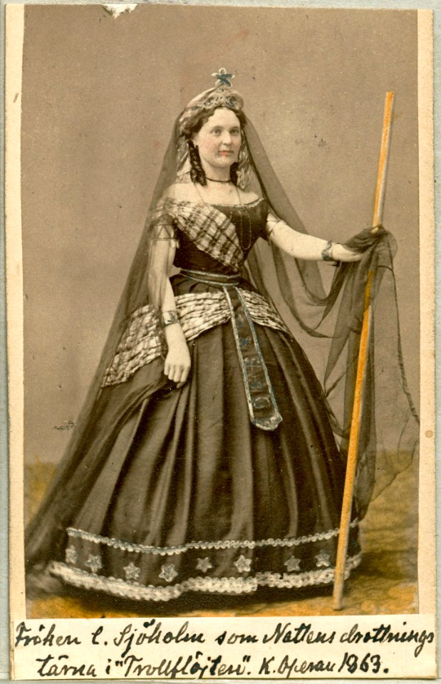 Carin Sjöholm, rollporträtt - SMV - H7 159