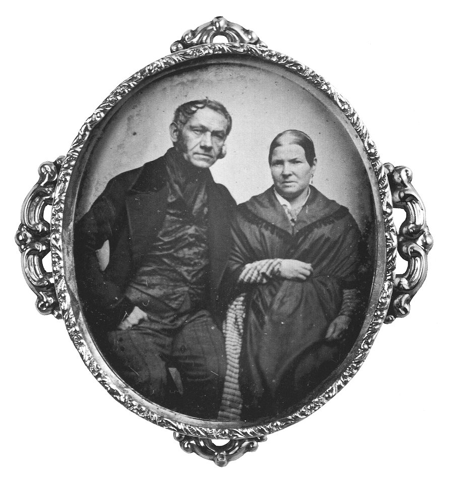 Carl Dihm und Wilhelmine - Daguerreotypie in Brosche 21.7.1846 (PhS088)