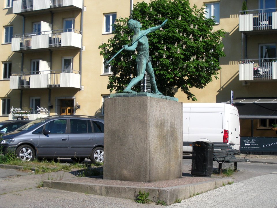 Carl Fagerberg, Spjutkastaren (1939) i brons, Sundbyberg, 2018g