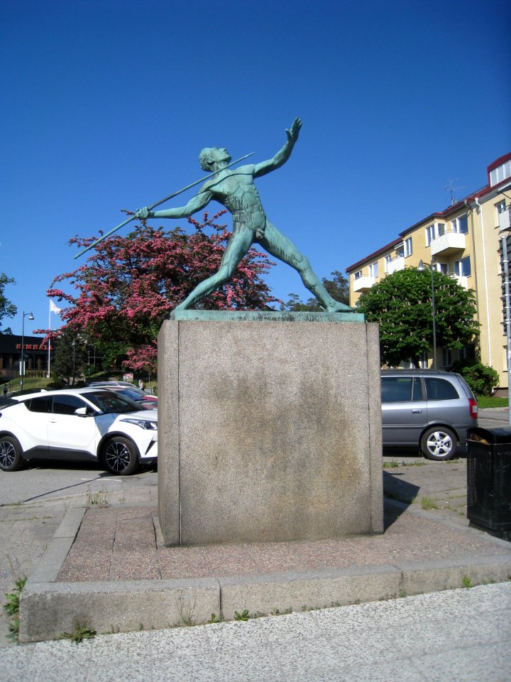 Carl Fagerberg, Spjutkastaren (1939) i brons, Sundbyberg, 2018b