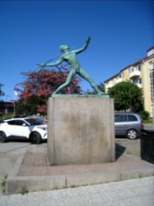 Carl Fagerberg, Spjutkastaren (1939) i brons, Sundbyberg, 2018b