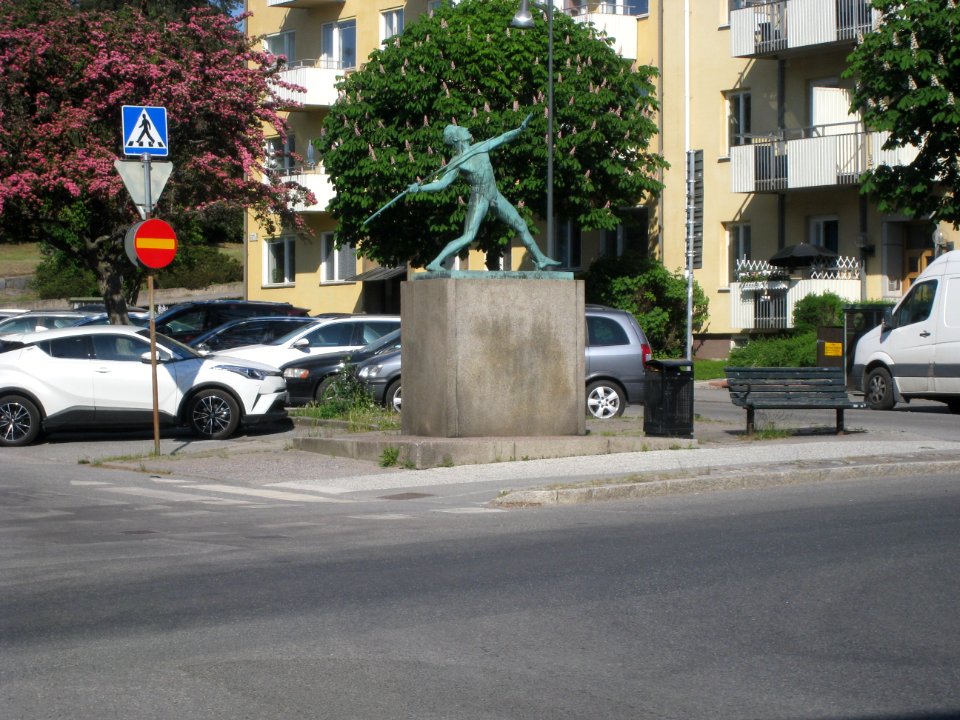 Carl Fagerberg, Spjutkastaren (1939) i brons, Sundbyberg, 2018f